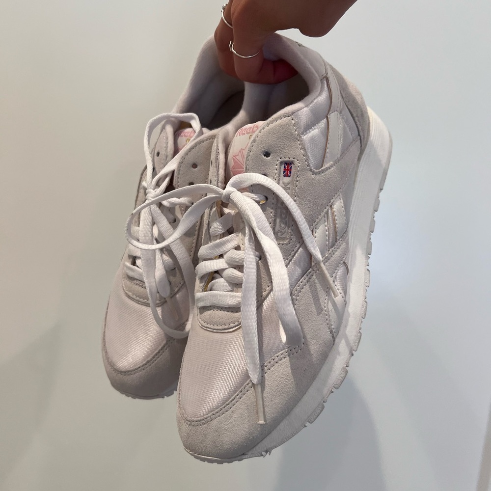 Reebok Sneakers